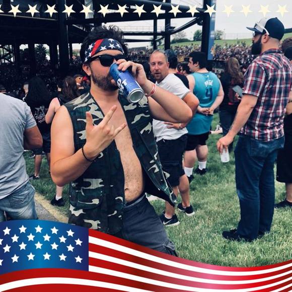 Meet your Posher, Kyle - Picture 1 of 1